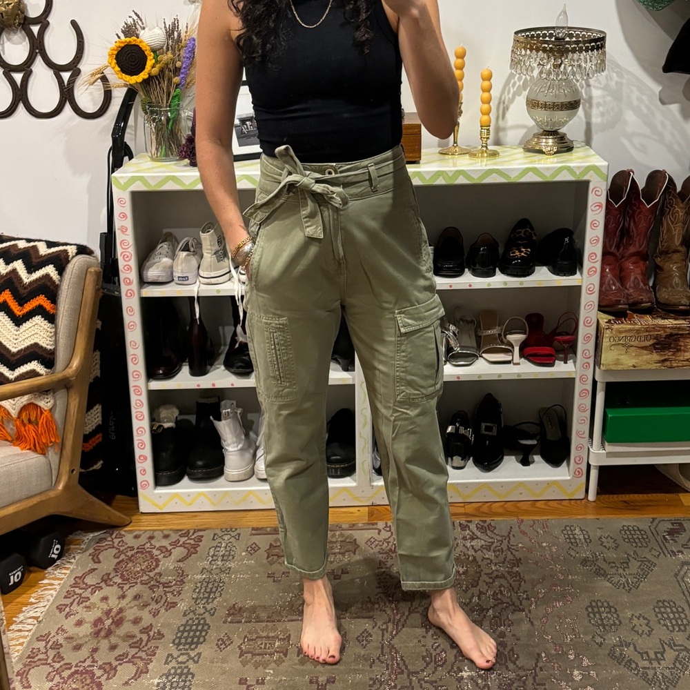 Army green cargos with belt